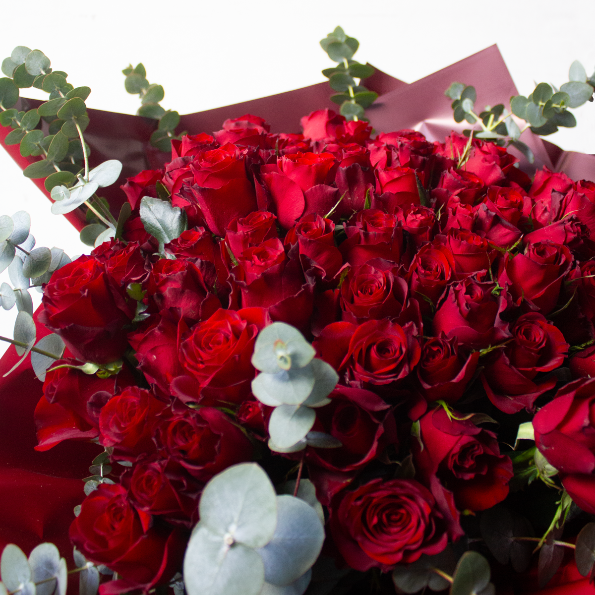 100 Red Roses